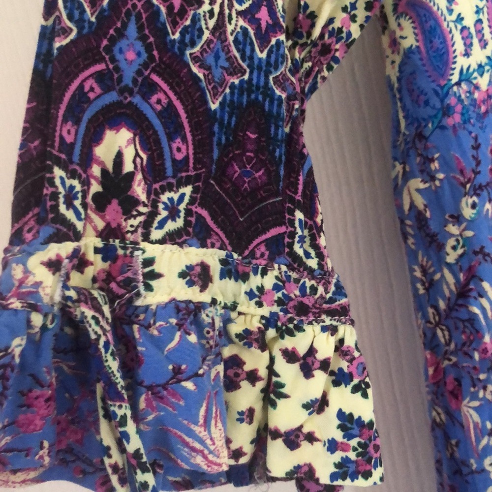 Floral Blue and Cream floral paisley Women's tunic Top - Picture 6 of 11